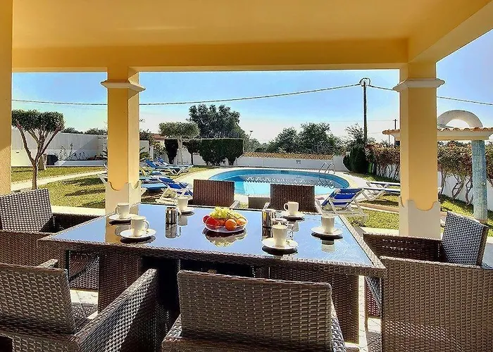 別荘 Linda Palace ギーア